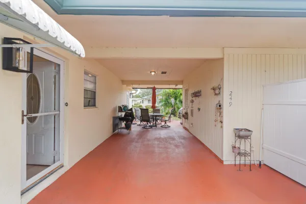 Property Slideshow image 3 of 36 | 249 cardinal ln, Delray Beach, FL, 33445