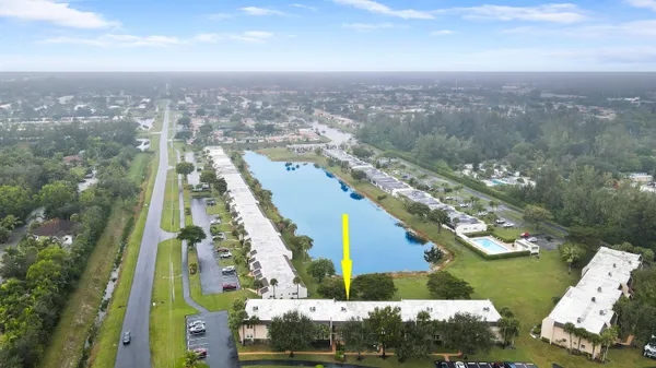 Property Slideshow image 3 of 52 | 120 lake constance dr, West Palm Beach, FL, 33411