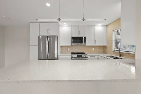 Property Slideshow image 2 of 21 | 890 high point blvd a, Delray Beach, FL, 33445