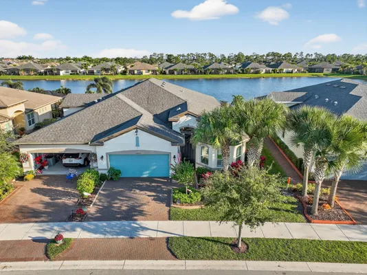 Property Slideshow image 3 of 58 | 12895 sw lake fern cir, Port Saint Lucie, FL, 34987