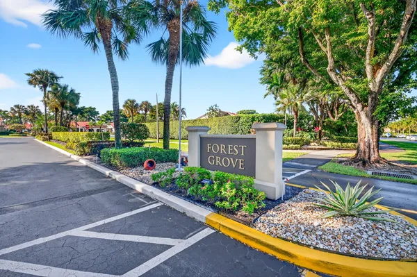 Property Slideshow image 3 of 47 | 5908 forest grove dr 3, Boynton Beach, FL, 33437