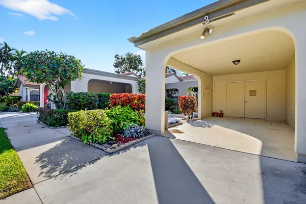 Property Slideshow image 2 of 47 | 5908 forest grove dr 3, Boynton Beach, FL, 33437