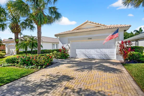Property Slideshow image 2 of 69 | 2245 sapphire cir, West Palm Beach, FL, 33411