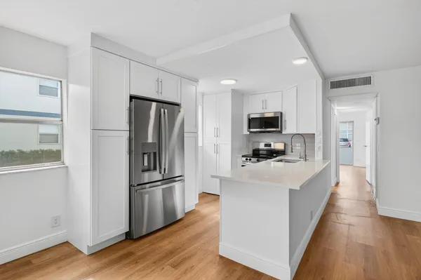 Property Slideshow image 2 of 61 | 117 brittany c c, Delray Beach, FL, 33446