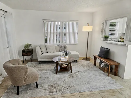 Property Slideshow image 3 of 33 | 263 windsor l, West Palm Beach, FL, 33417