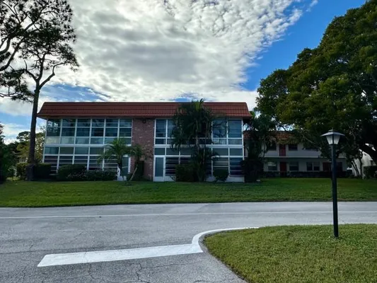 Property Slideshow image 3 of 13 | 2600 se ocean blvd o10, Stuart, FL, 34996