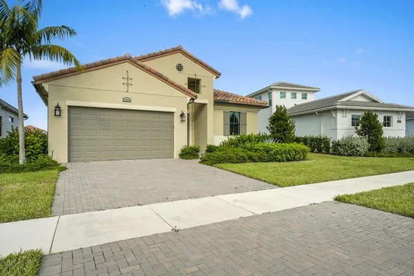 Property Slideshow image 3 of 68 | 11249 sw pietra way, Port Saint Lucie, FL, 34987