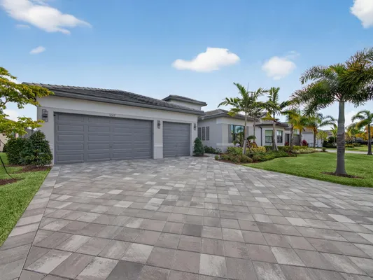 Property Slideshow image 3 of 69 | 12417 sw crystal cove dr, Port Saint Lucie, FL, 34987