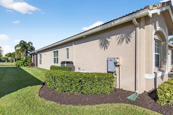 Property Slideshow image 3 of 83 | 8297 cloud peak dr, Boynton Beach, FL, 33473