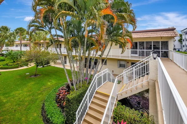 Property Slideshow image 3 of 42 | 638 snug harbor dr apt e11, Boynton Beach, FL, 33435