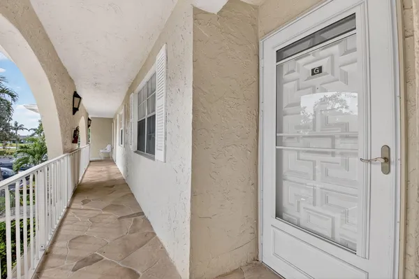 Property Slideshow image 3 of 58 | 13757 flora pl g, Delray Beach, FL, 33484