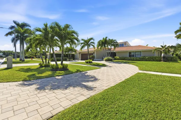 Property Slideshow image 3 of 31 | 11327 wingfoot dr, Boynton Beach, FL, 33437