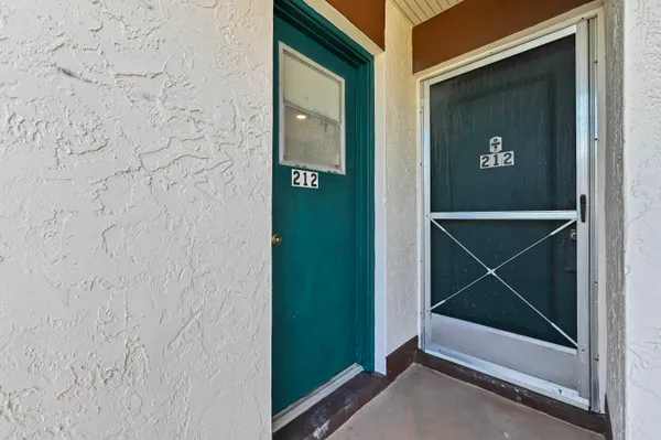 Property Slideshow image 3 of 36 | 6 greenway vlg 212, Royal Palm Beach, FL, 33411