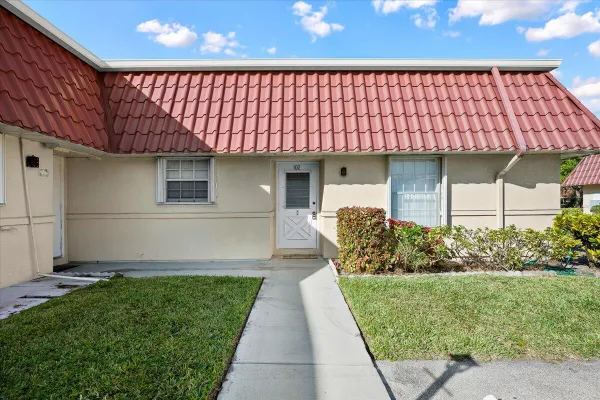 Property Slideshow image 3 of 45 | 102 amherst ln, Lake Worth, FL, 33467