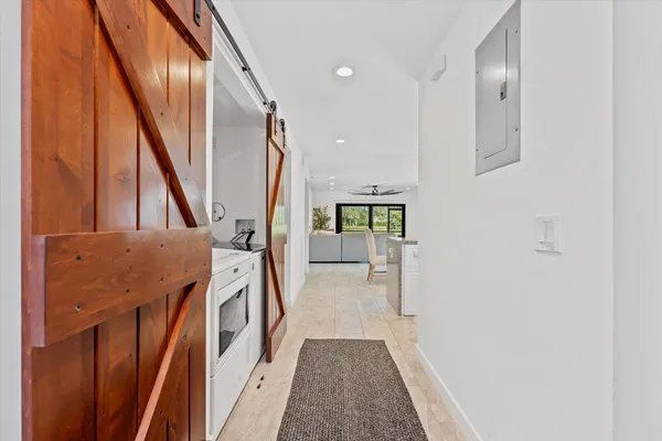 Property Slideshow image 3 of 38 | 7932 eastlake dr, Boca Raton, FL, 33433