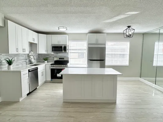 Property Slideshow image 3 of 38 | 222 piedmont e unit e, Delray Beach, FL, 33484