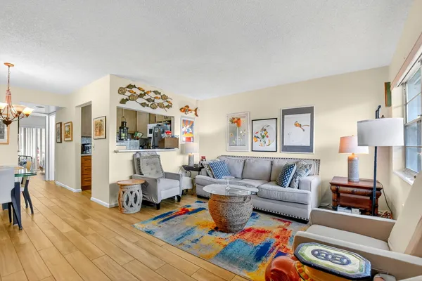 Property Slideshow image 3 of 42 | 332 northampton q, West Palm Beach, FL, 33417