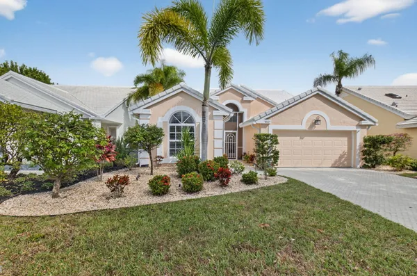 Property Slideshow image 2 of 77 | 8162 horseshoe bay rd, Boynton Beach, FL, 33472
