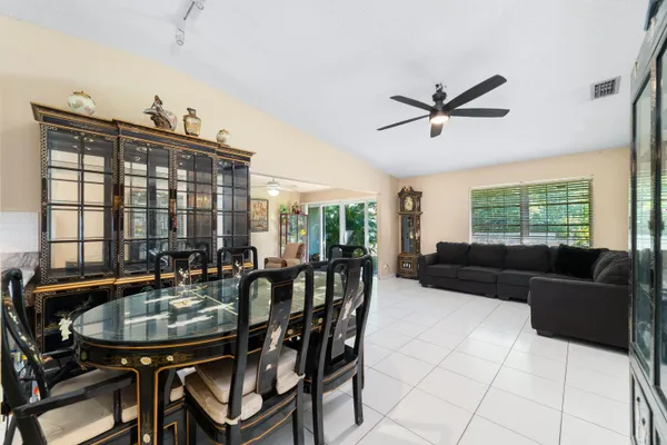 Property Slideshow image 3 of 25 | 15979 forsythia cir, Delray Beach, FL, 33484