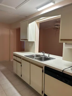 Property Slideshow image 3 of 15 | 2003 sw 18th st, Boynton Beach, FL, 33426