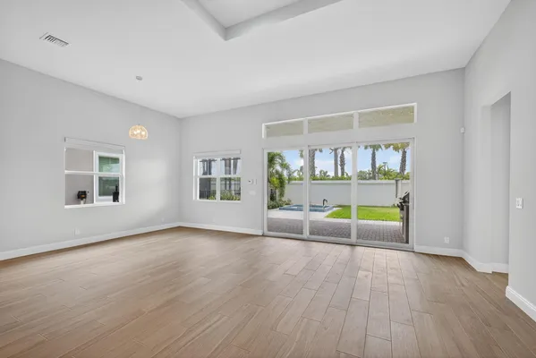 Property Slideshow image 2 of 96 | 9901 regency way, Palm Beach Gardens, FL, 33412