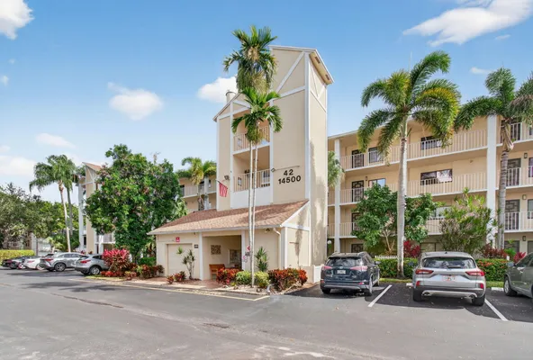 Property Slideshow image 2 of 94 | 14500 stirling way 206, Delray Beach, FL, 33446