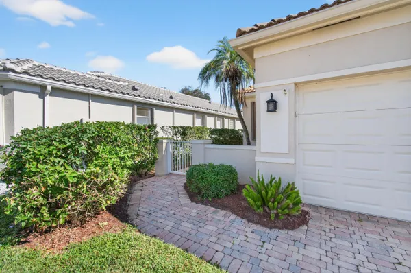 Property Slideshow image 3 of 66 | 7149 cataluna cir, Delray Beach, FL, 33446