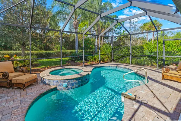 Property Slideshow image 2 of 84 | 568 se monet dr, Port Saint Lucie, FL, 34984