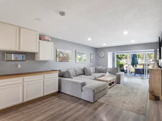 Property Slideshow image 3 of 17 | 13658 via flora b, Delray Beach, FL, 33484