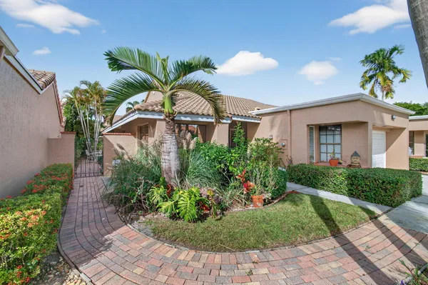 Property Slideshow image 2 of 69 | 11083 applegate ln, Boynton Beach, FL, 33437