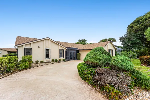 Property Slideshow image 3 of 58 | 1370 nw 28th ave, Delray Beach, FL, 33445