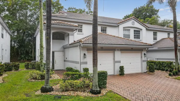 Property Slideshow image 3 of 81 | 7910 laina ln 3, Boynton Beach, FL, 33437