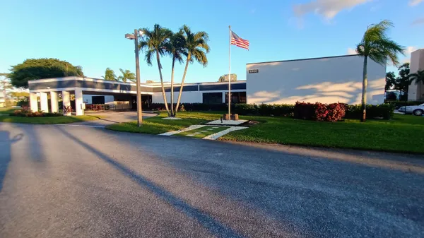 Property Slideshow image 2 of 14 | 4735 lucerne lakes blvd 413, Lake Worth, FL, 33467