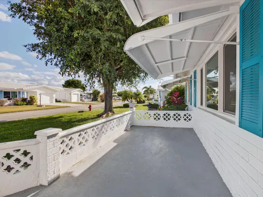 Property Slideshow image 3 of 45 | 2003 sw 17th st, Boynton Beach, FL, 33426