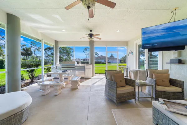 Property Slideshow image 2 of 62 | 2800 bent pine dr, Fort Pierce, FL, 34951