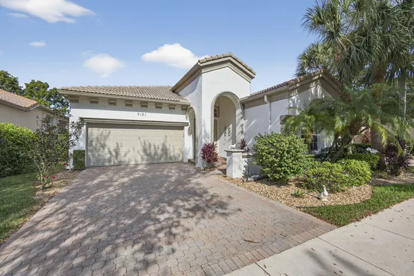 Property Slideshow image 2 of 60 | 9121 via elegante, Wellington, FL, 33411
