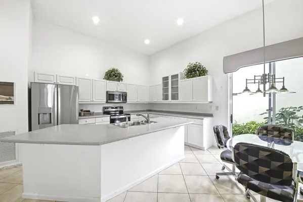 Property Slideshow image 3 of 29 | 7737 rockford rd, Boynton Beach, FL, 33472