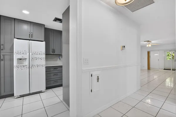 Property Slideshow image 3 of 45 | 13942 via flora b, Delray Beach, FL, 33484