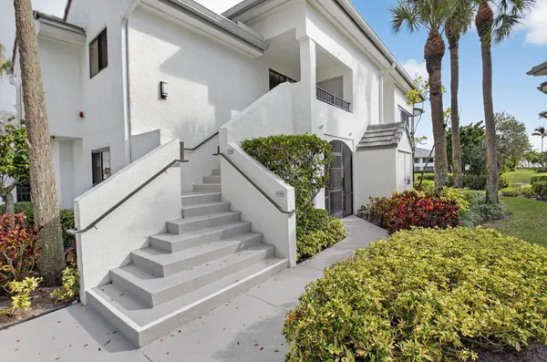 Property Slideshow image 3 of 108 | 15799 loch maree ln apt 5303, Delray Beach, FL, 33446