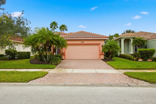 Property Slideshow image 2 of 37 | 11200 sw birch tree cir, Port Saint Lucie, FL, 34987