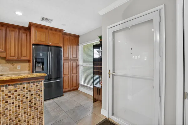 Property Slideshow image 2 of 51 | 1040 n palm ln c, Delray Beach, FL, 33445