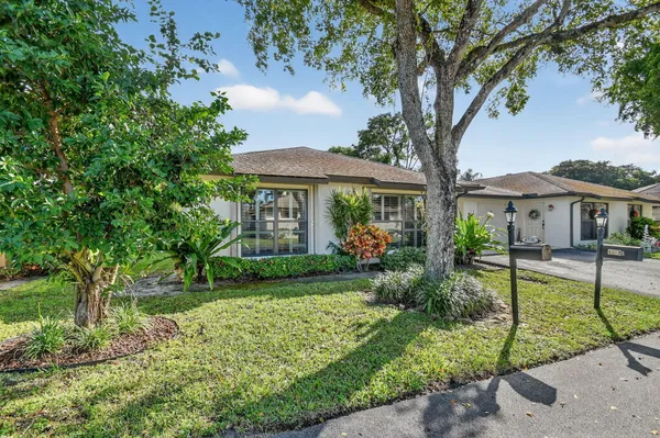 Property Slideshow image 2 of 71 | 4723 storkwood ln a, Boynton Beach, FL, 33436