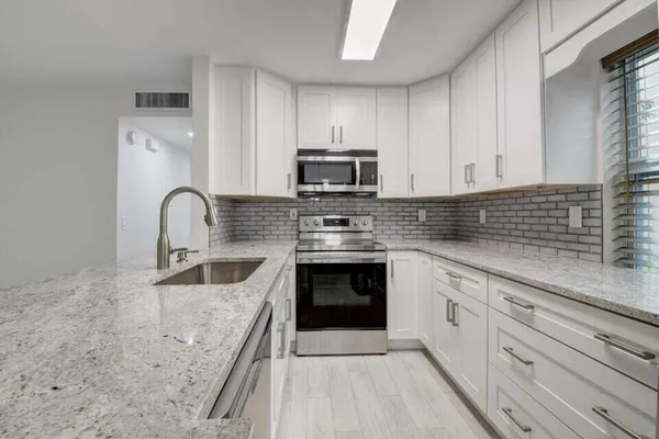 Property Slideshow image 3 of 44 | 93 normandy b, Delray Beach, FL, 33484