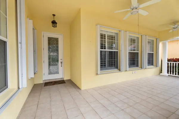 Property Slideshow image 3 of 40 | 5422 barbados sq, Vero Beach, FL, 32967