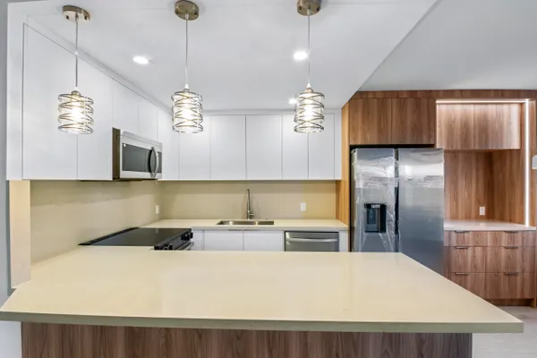 Property Slideshow image 3 of 45 | 3076 newport q # 3076, Deerfield Beach, FL, 33442