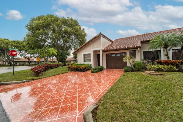 Property Slideshow image 2 of 52 | 6259 kings gate cir, Delray Beach, FL, 33484