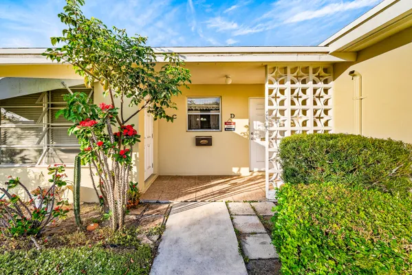 Property Slideshow image 2 of 21 | 175 high point ter d, Delray Beach, FL, 33445