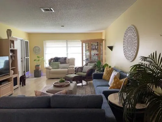 Property Slideshow image 3 of 17 | 9885 clusia tree dr a, Boynton Beach, FL, 33436