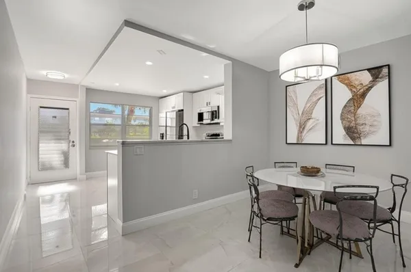 Property Slideshow image 2 of 41 | 2202 lucaya bnd g2, Coconut Creek, FL, 33066