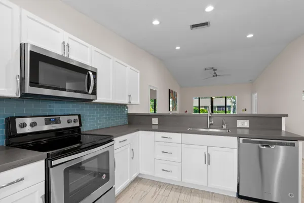 Property Slideshow image 2 of 25 | 18821 argosy dr # 18821, Boca Raton, FL, 33496